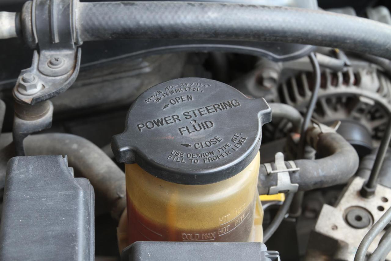 Power steering fluid flush in Bow, New Hampshire
