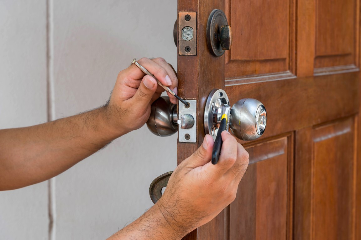 Power door lock repair in Montgomery, Mississippi
