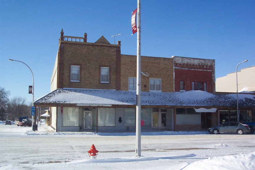 Vehicle maintenance in Blue Earth, Minnesota
