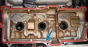 Valve cover gasket replacement in Berkeley, Carolina Selatan