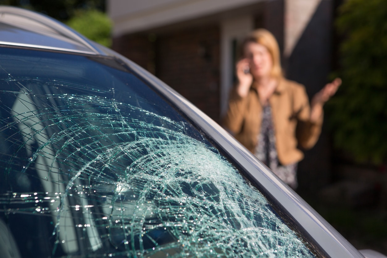 Windshield replacement in Somerset, Maryland
