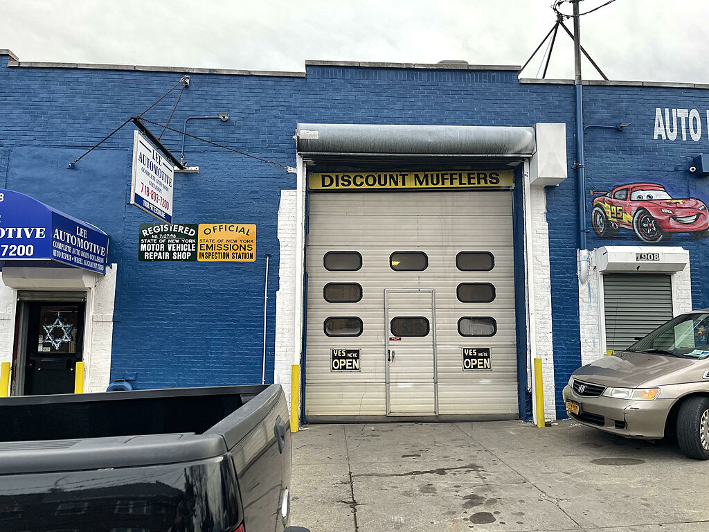 Auto repair in Bronx , New York
